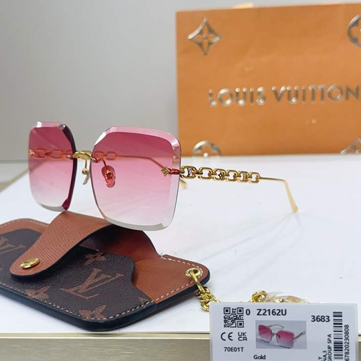 Picture of Louis Vuitton Sunglasses _SKUfw76300635fw